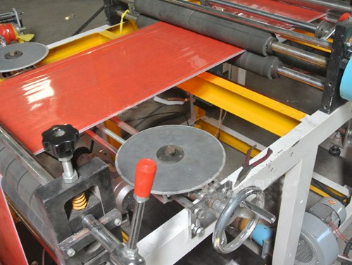 Máy cắt dán vải không dệt KS-XY-600 hinh 1