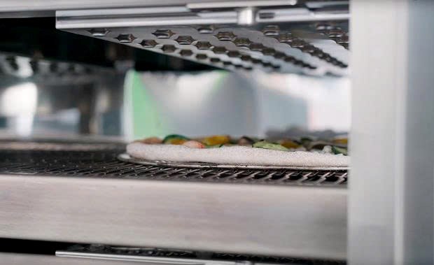 lò nướng pizza băng chuyền gas prismafood tunnel c80 gas hình 3 lo nuong pizza bang chuyen gas prismafood tunnel c80 gas hinh 3